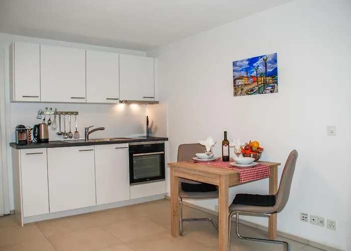 Apartament 2- Giardino By Interhome