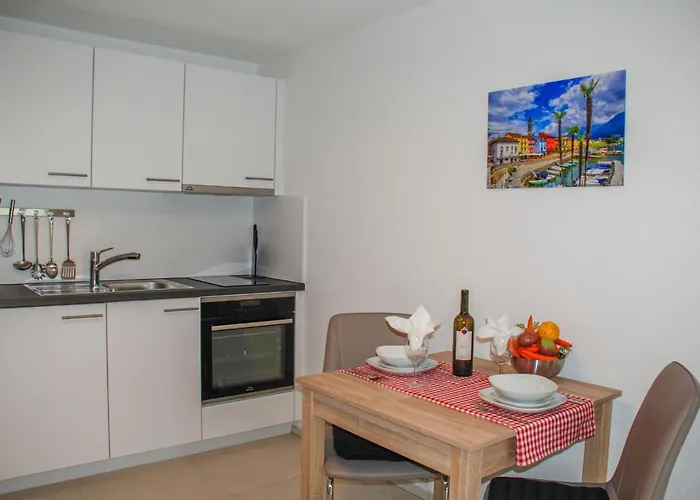 Apartament 2- Giardino By Interhome *